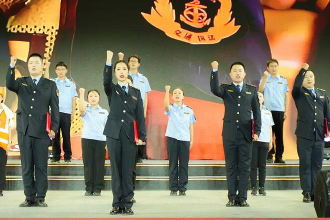 中国梦·劳动美 德阳市2024年庆祝“五一”国际劳动节文艺汇演举行(图22) 中国梦·劳动美 德阳市2024年庆祝“五一”国际劳动节文艺汇演举行(图22)