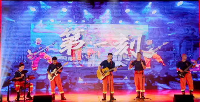 燃!北海市总工会这场文艺汇演精彩连连(图3) 燃!北海市总工会这场文艺汇演精彩连连(图3)