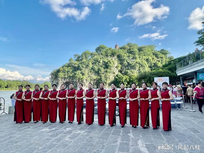 中国文艺志愿者服务日:醉美漓江如诗画 我为桂林添光彩(图7) 中国文艺志愿者服务日:醉美漓江如诗画 我为桂林添光彩(图7)