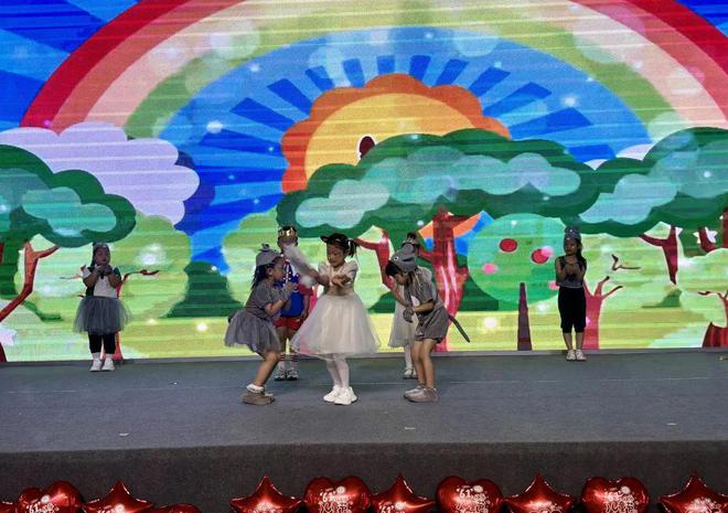 “童趣六一欢乐无限”庞家镇中心幼儿园庆六一文艺汇演活动(图33) “童趣六一欢乐无限”庞家镇中心幼儿园庆六一文艺汇演活动(图33)