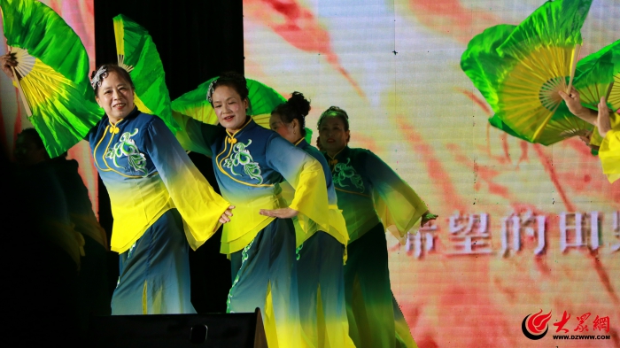 垦利区举行2024年全民广场舞大赛暨“欢乐黄河口”广场文化活动启动仪式(图2) 垦利区举行2024年全民广场舞大赛暨“欢乐黄河口”广场文化活动启动仪式(图2)