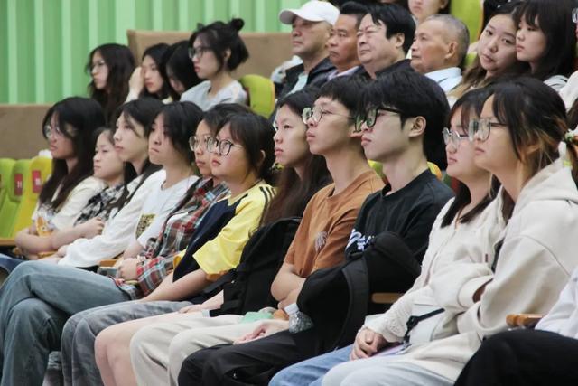 中国文联2024年文艺名家宣讲活动走进遂宁(图4)