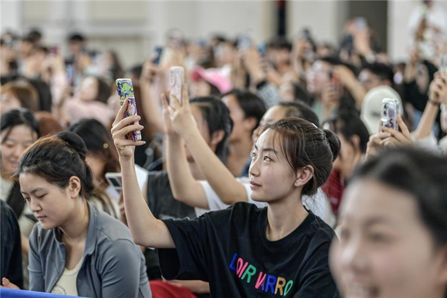 “塞上江南·遇见乌审”2024年乌审旗文化旅游走进银川推介会系列活动圆满举办(图4) “塞上江南·遇见乌审”2024年乌审旗文化旅游走进银川推介会系列活动圆满举办(图4)