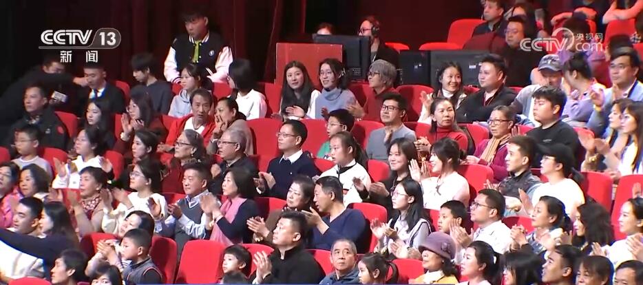中央广播电视总台《2024年春节联欢晚会》四地分会场与主会场首次进行整体合练(图5) 中央广播电视总台《2024年春节联欢晚会》四地分会场与主会场首次进行整体合练(图5)
