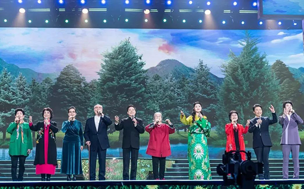 中华文化的深情礼赞 传承创新的艺术呈现|品味2024年“百花迎春”(图4) 中华文化的深情礼赞 传承创新的艺术呈现|品味2024年“百花迎春”(图4)