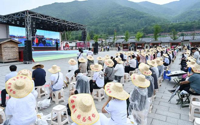 2024年吉林省文化科技卫生“三下乡”集中示范活动在集安举行(图3) 2024年吉林省文化科技卫生“三下乡”集中示范活动在集安举行(图3)
