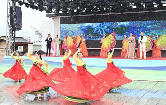 2024年吉林省文化科技卫生“三下乡”集中示范活动在集安举行(图2) 2024年吉林省文化科技卫生“三下乡”集中示范活动在集安举行(图2)