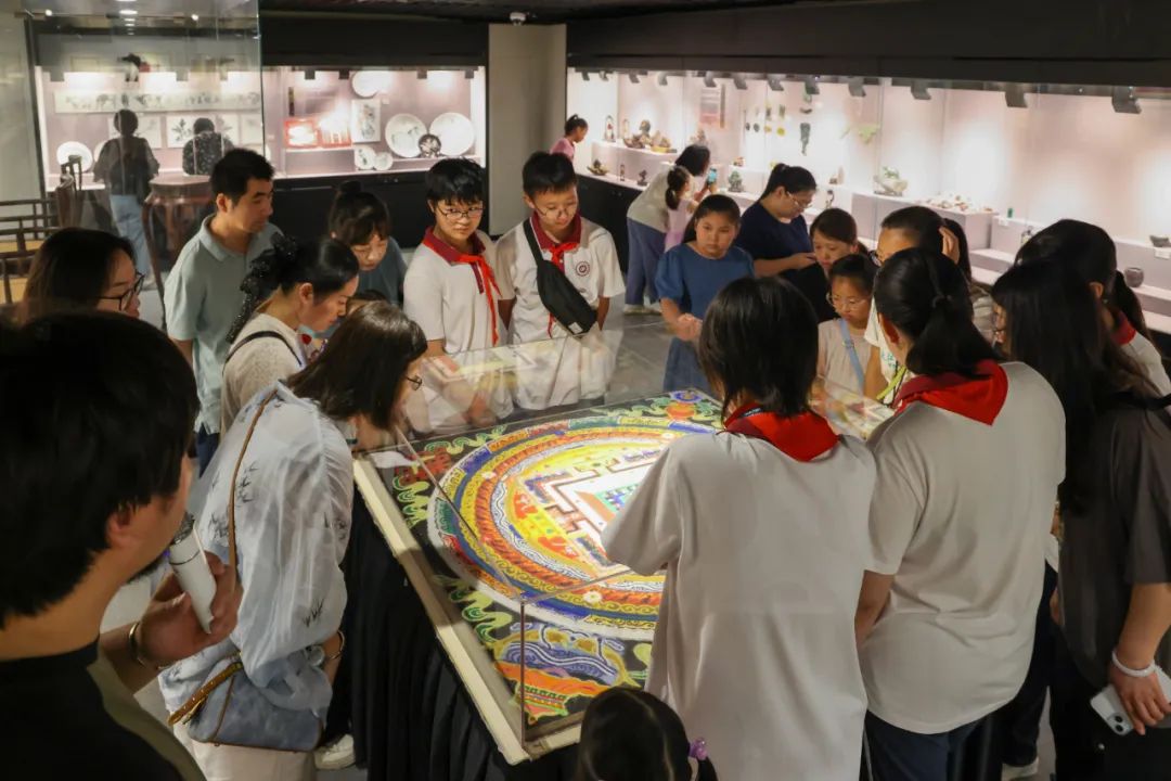 全城寻找文化达人!2024年上海市民文化节青少年传统知识大赛启动(图3) 全城寻找文化达人!2024年上海市民文化节青少年传统知识大赛启动(图3)