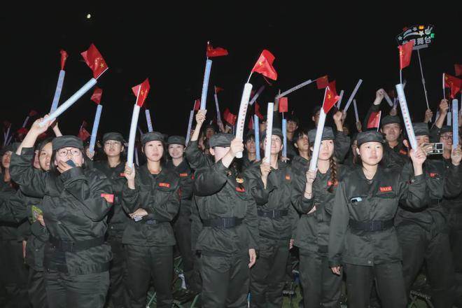 中国匠谷 世界舞台丨北京曹妃甸国际职教城2024年迎新文艺晚会盛装起帷!(图9) 中国匠谷 世界舞台丨北京曹妃甸国际职教城2024年迎新文艺晚会盛装起帷!(图9)