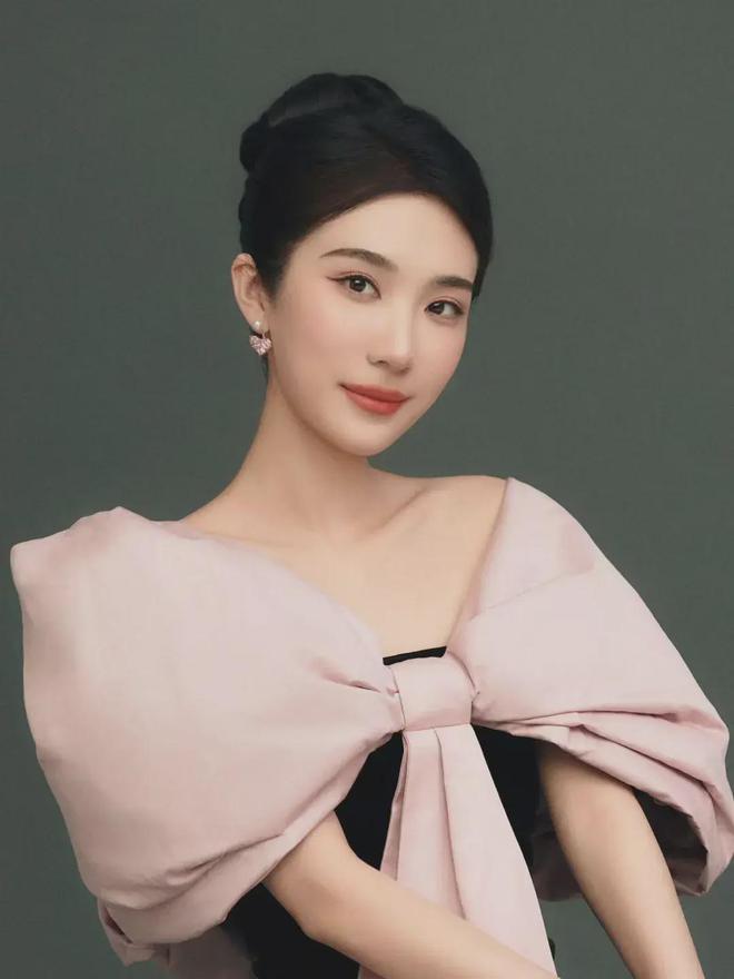 “大戏看北京”2024展演丨大型多媒体合唱剧《聂耳的歌》演出阵容(图12) “大戏看北京”2024展演丨大型多媒体合唱剧《聂耳的歌》演出阵容(图12)