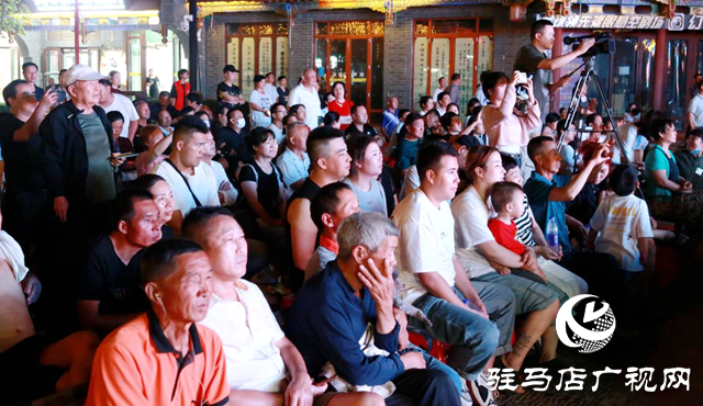 驿城区举行庆祝中华人民共和国成立75周年文艺汇演(图3) 驿城区举行庆祝中华人民共和国成立75周年文艺汇演(图3)