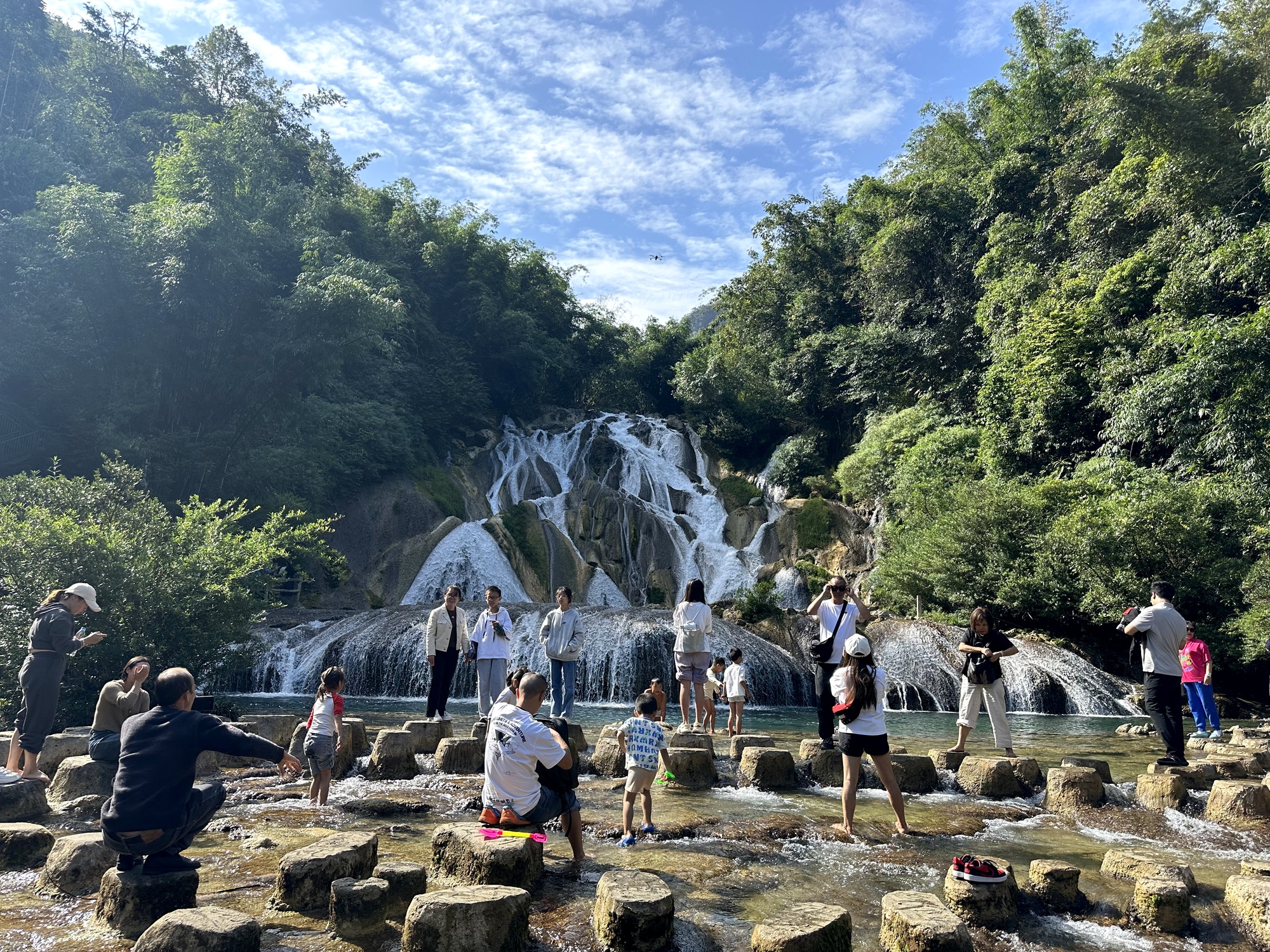 擦亮“中国天眼·研学首选”品牌 打造“国际天文研学旅行目的地”——贵州省平塘县2024年旅游产业高质量发展关键词(图2) 擦亮“中国天眼·研学首选”品牌 打造“国际天文研学旅行目的地”——贵州省平塘县2024年旅游产业高质量发展关键词(图2)