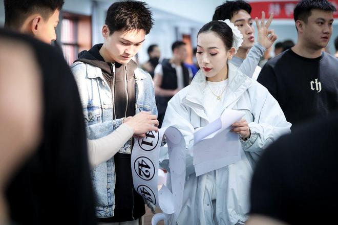 经典版舞剧《长恨歌》重启在即 艺术团以考核为靶向提升演出品质(图2)